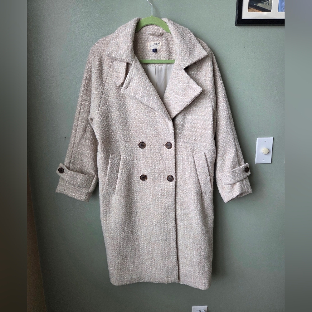 Universal Thread Women's Double-Breasted Coat Cre… - image 4